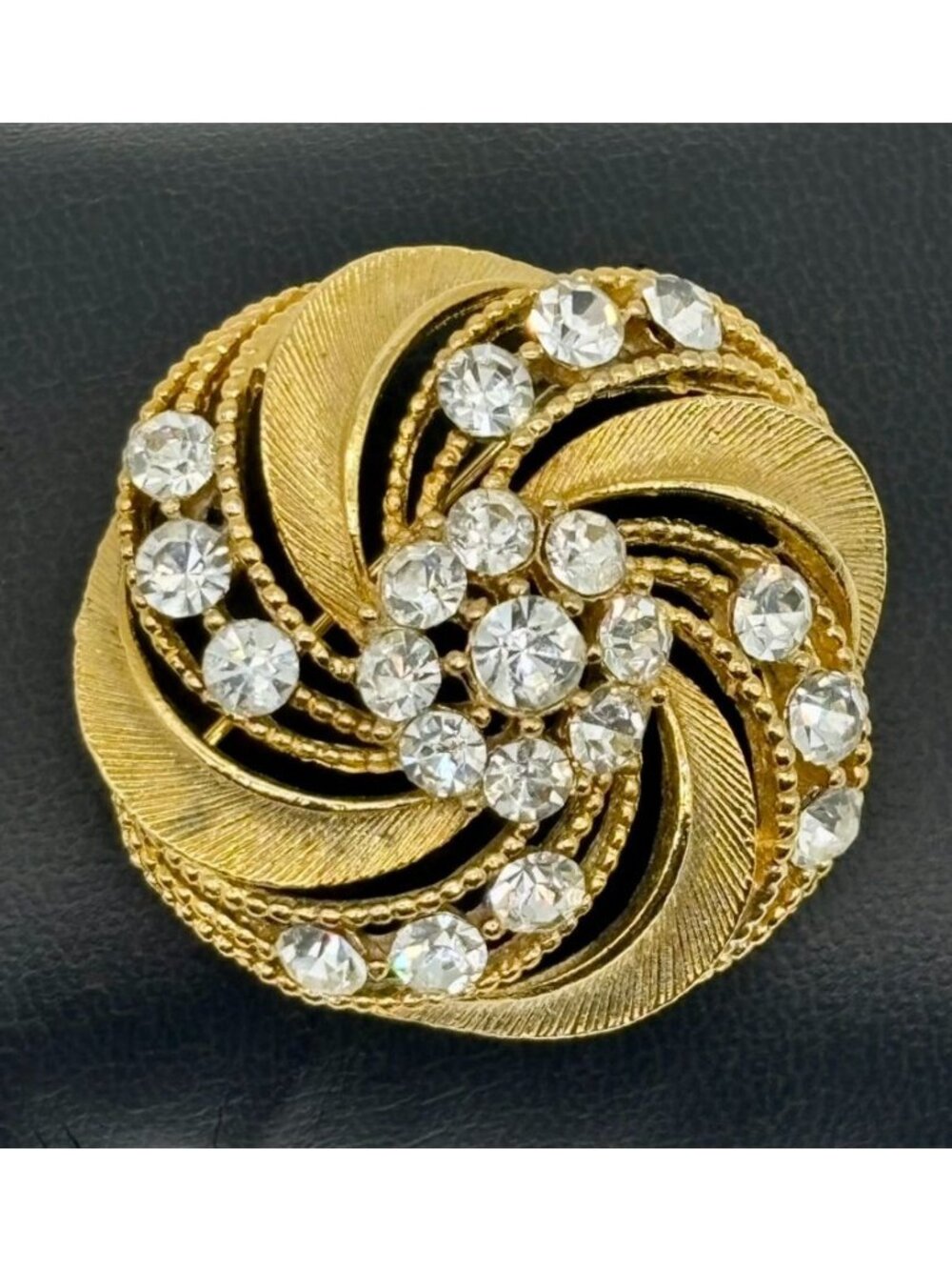 Vintage Lisner Swirl Brooch Textured Gold-Tone Metal With Clear Crystals, Signed